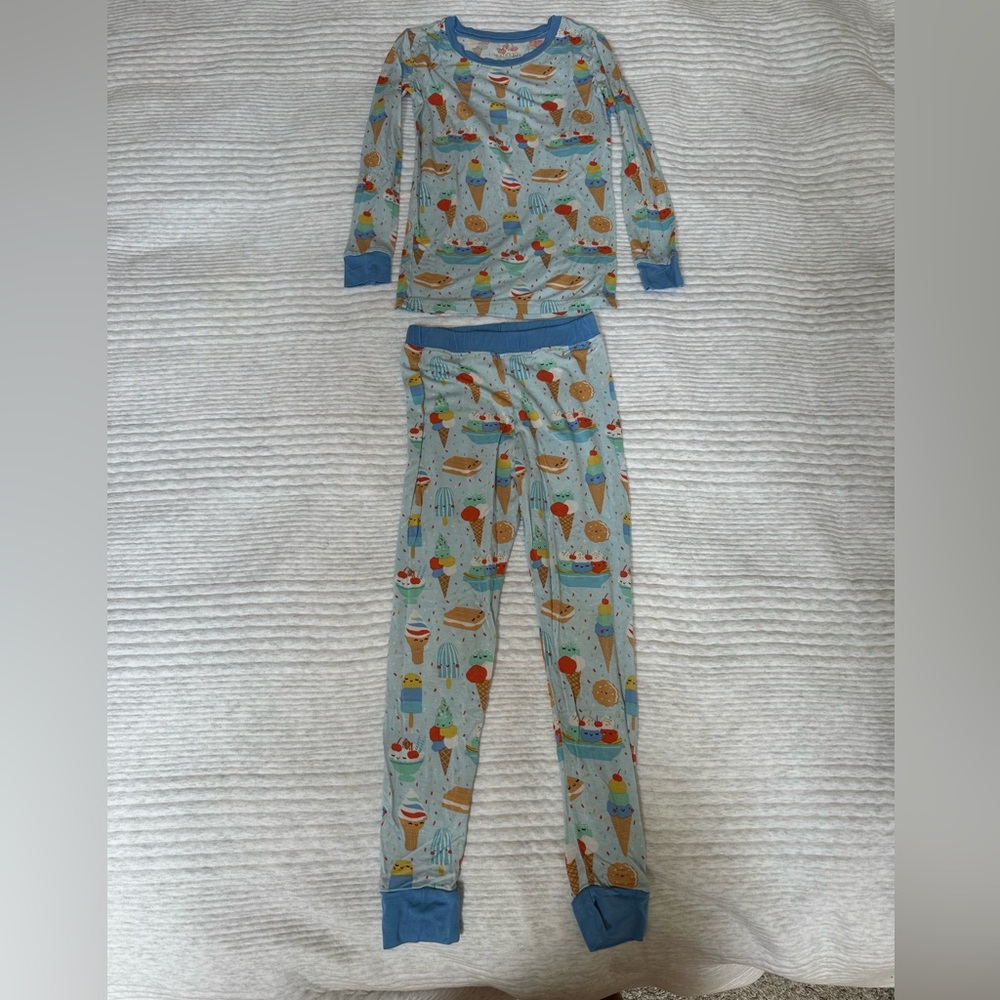 Little Sleepies Kids Two Piece Pajamas size 5/6